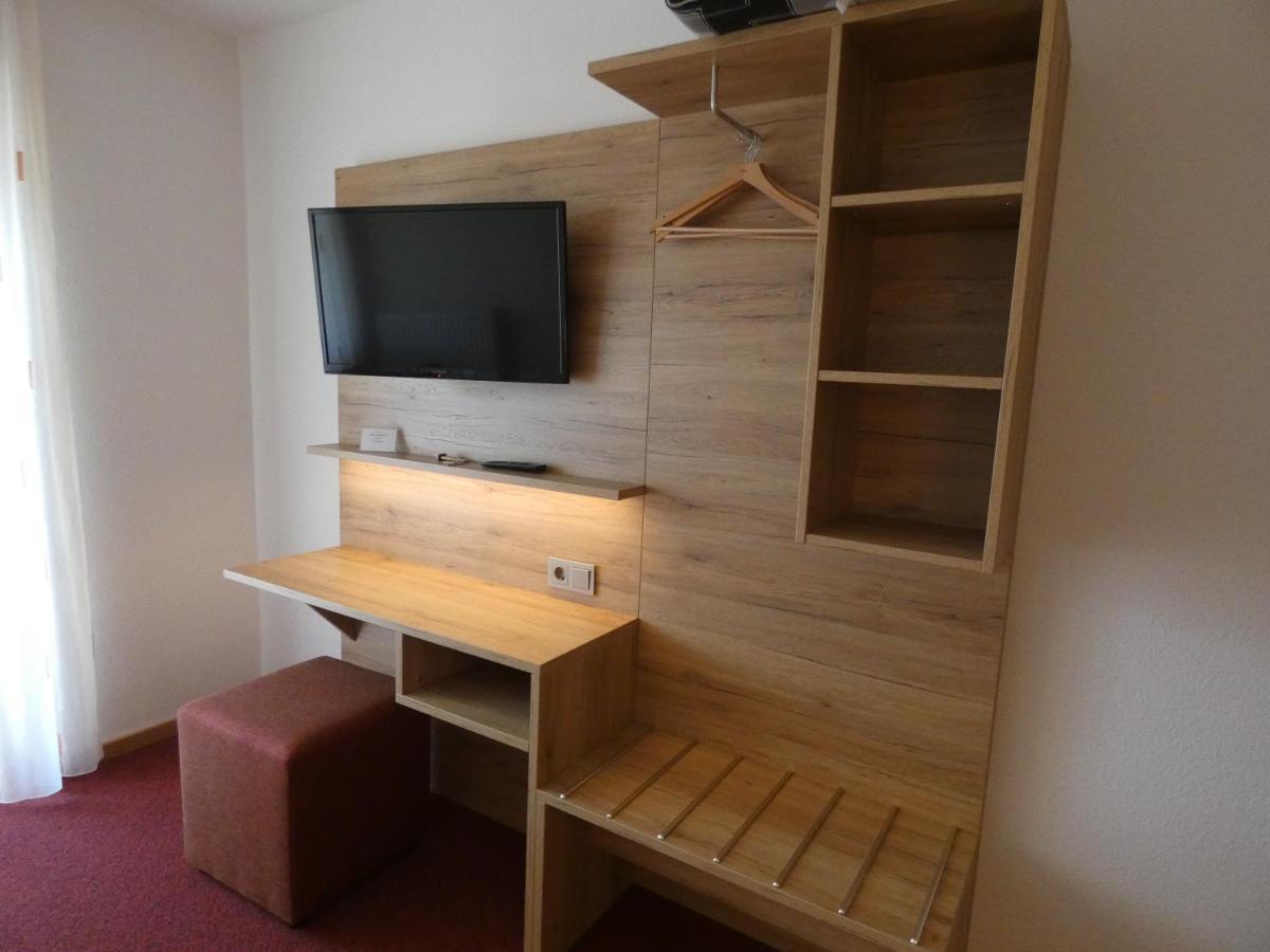 Gasthof Zum Engel Ballrechten-Dottingen Ngoại thất bức ảnh